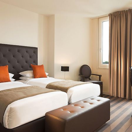 Executive Hotel Paris Женвилье Экстерьер фото