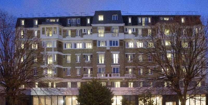 Executive Hotel Paris Женвилье Экстерьер фото
