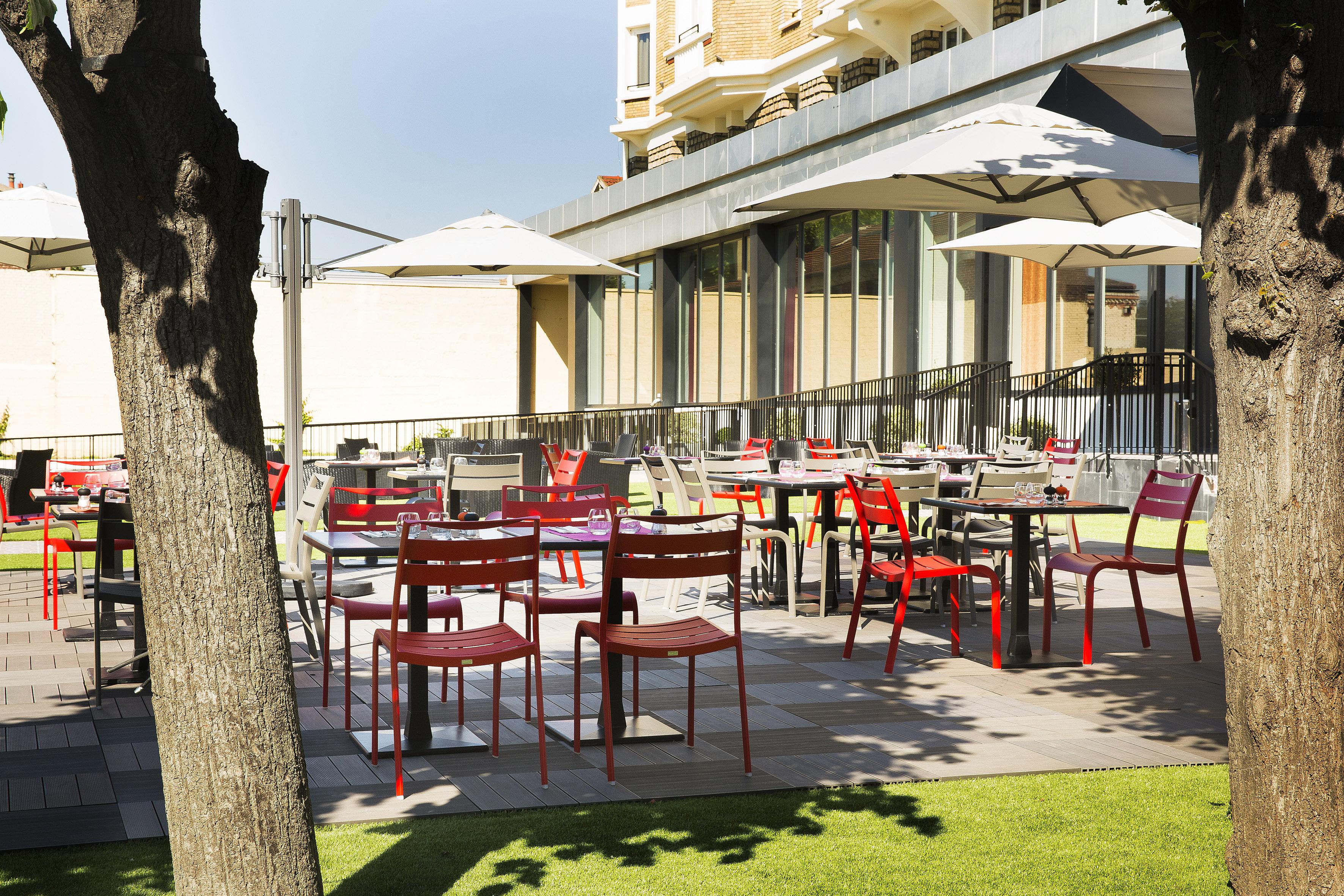 Executive Hotel Paris Женвилье Экстерьер фото