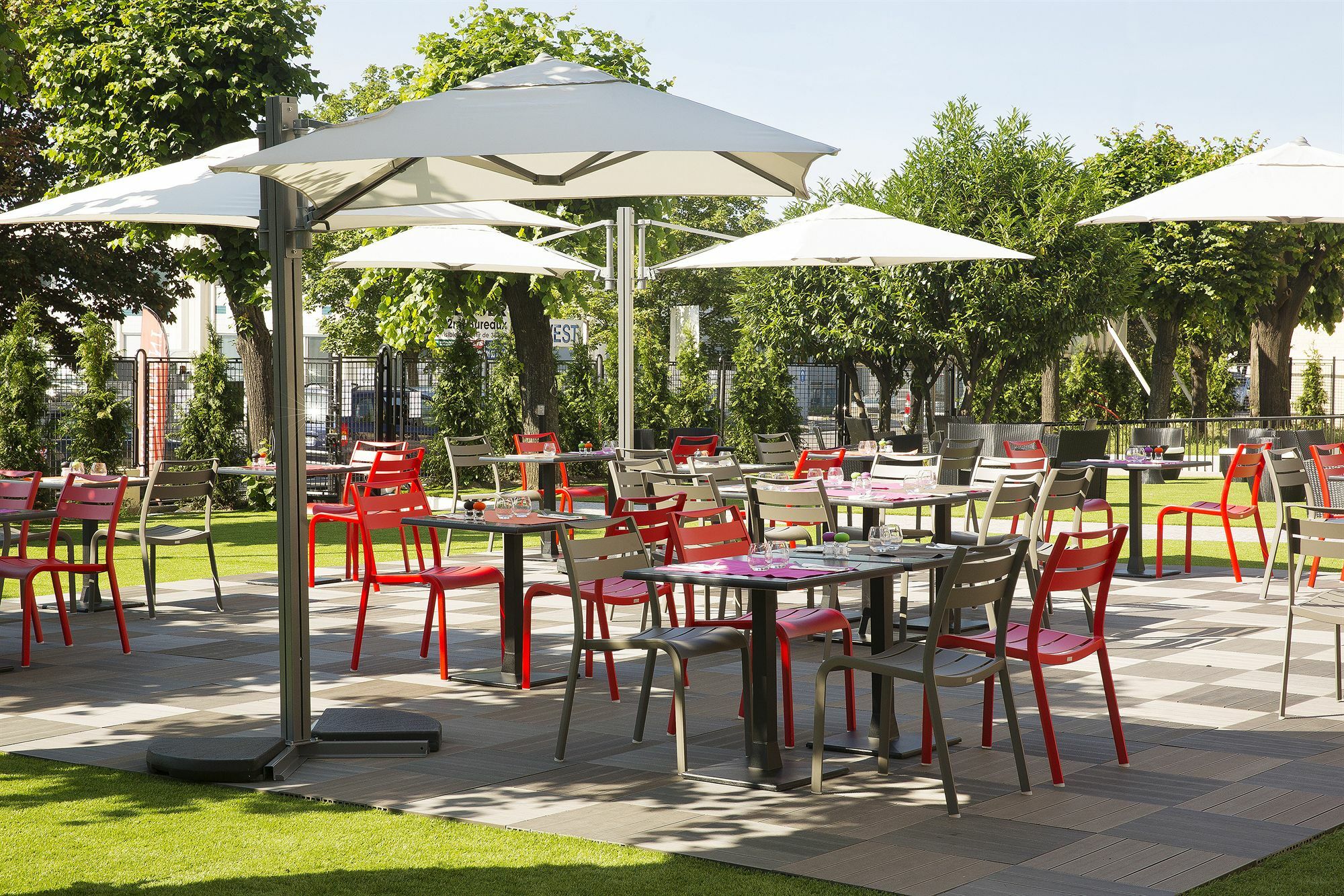 Executive Hotel Paris Женвилье Экстерьер фото